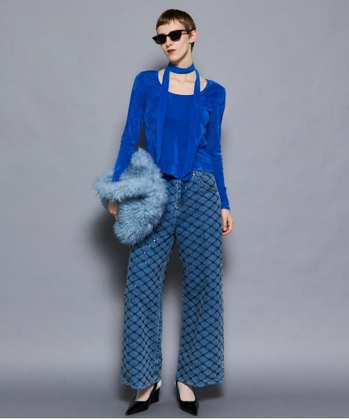 MAISON SPECIAL（メゾンスペシャル）の「Diamond Beads Embroidery Denim Pants/ダイヤビーズエンブロイダリーデニム■セットアップ対応■（デニムパンツ・レディース・ブルー/ブラック・36/38）」の4枚目の写真