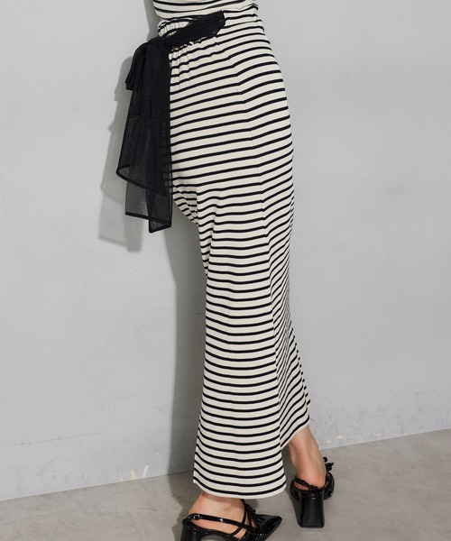 Seemi. byNICECLAUP（ シーミーバイナイスクラップ）の「【Seemi.】リボンワッフルスカート（スカート・レディース・ホワイト×ブラック/ブラック/ピンク・FREE）」の2枚目の写真