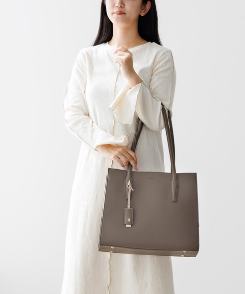 Jewelna Rose（ジュエルナローズ）の「へレス トートバッグ A4 16222（トートバッグ・レディース・ブラック/グレイッシュベージュ/ライトベージュ・FREE）」の10枚目の写真