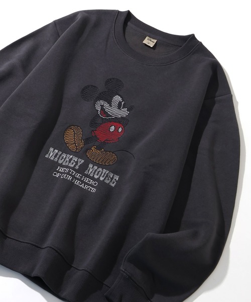 Disney(ディズニー)の「【Disney/ディズニー】ミッキーマウス&ベイマックス サガラ刺繍 スウェット トレーナー 裏起毛(スウェット・メンズ・ブラック系その他/グレイッシュベージュ/アイボリー/ブラック/サックスブルー/ライトベージュ/スミクロ/オートミール/オフホワイト/ネイビー・M/L/LL)」の11枚目の写真