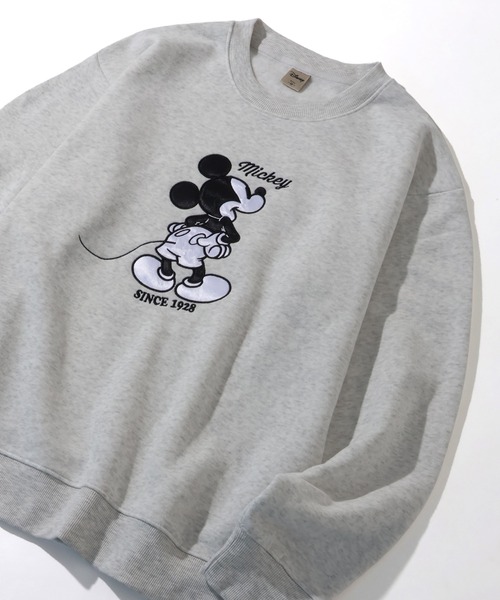 Disney(ディズニー)の「【Disney/ディズニー】ミッキーマウス&ベイマックス サガラ刺繍 スウェット トレーナー 裏起毛(スウェット・メンズ・ブラック系その他/グレイッシュベージュ/アイボリー/ブラック/サックスブルー/ライトベージュ/スミクロ/オートミール/オフホワイト/ネイビー・M/L/LL)」の16枚目の写真