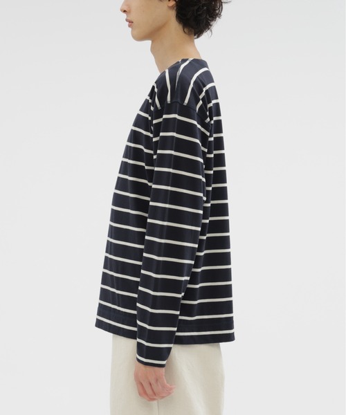 MHL.(エムエイチエル)の「SMOOTH COTTON JERSEY TOP(Tシャツ/カットソー・メンズ・ホワイト系その他6/ブラック/ホワイト・MEDIUM/LARGE)」の9枚目の写真
