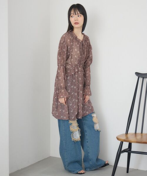RETRO GIRL（レトロガール）の「花柄シフォンチュニックOP（チュニック・レディース・ブラック/キャメル・FREE）」の4枚目の写真
