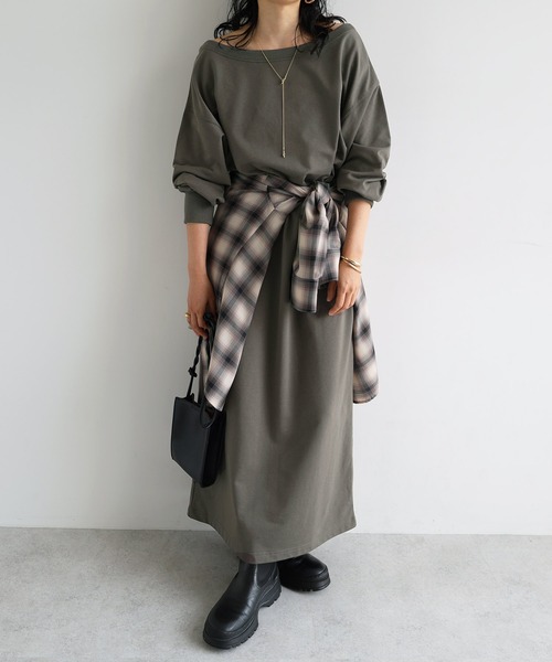 andme（アンドミー）の「オフショルダースウェットワンピース（ワンピース・レディース・チャコールグレー/ブラック/ネイビー・M/MT）」の2枚目の写真