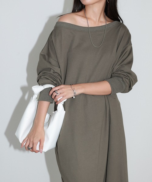 andme（アンドミー）の「オフショルダースウェットワンピース（ワンピース・レディース・チャコールグレー/ブラック/ネイビー・M/MT）」の20枚目の写真