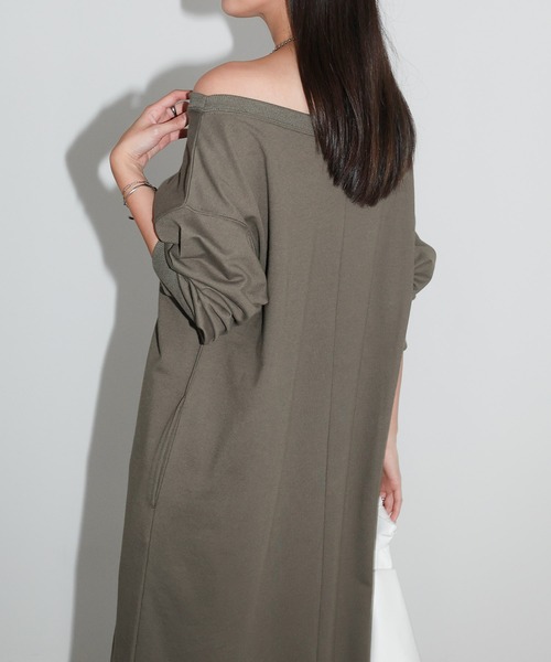 andme（アンドミー）の「オフショルダースウェットワンピース（ワンピース・レディース・チャコールグレー/ブラック/ネイビー・M/MT）」の21枚目の写真