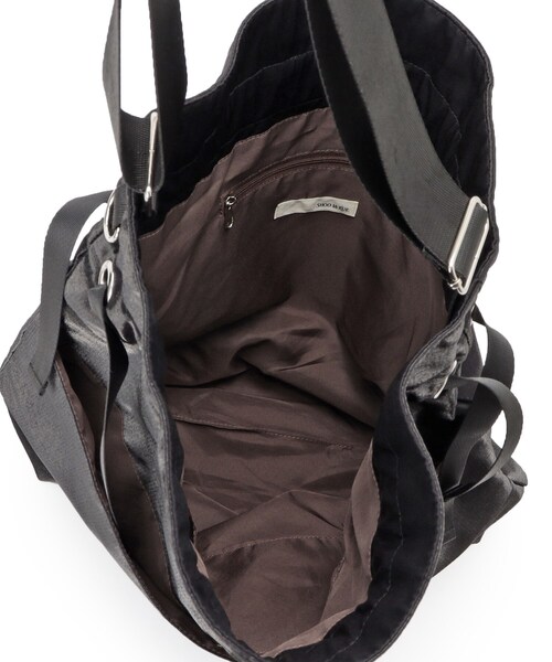 SHOO・LA・RUE(シューラルー)の「シャイニー生地巾着ショルダーバッグ(ショルダーバッグ・レディース・グレー/シルバー/ブラック/ブロンズ・00)」の22枚目の写真