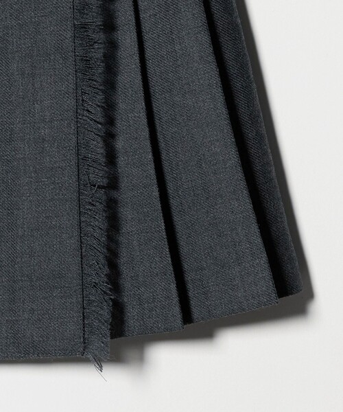 O'NEIL of DUBLIN（オニールオブダブリン）の「【別注】＜O’NEIL of DUBLIN＞マイクロ ミニ スカート（スカート・レディース・ダークグレー・8/10）」の4枚目の写真