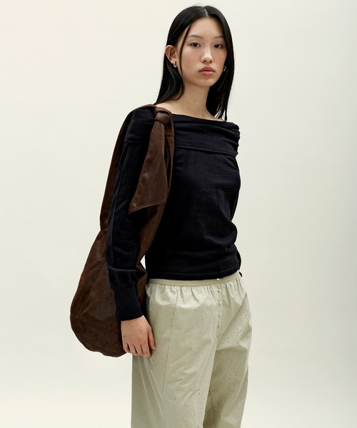 anggae（アンゲ）の「anggae/アンゲ OFF SHOULDER PULLOVER オフショルダーカシミヤニットトップス 冬服（ニット/セーター・レディース・ブラック/アイボリー・S/M）」の18枚目の写真