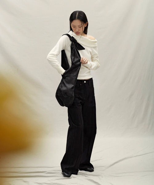 anggae（アンゲ）の「anggae/アンゲ OFF SHOULDER PULLOVER オフショルダーカシミヤニットトップス 冬服（ニット/セーター・レディース・ブラック/アイボリー・S/M）」の19枚目の写真