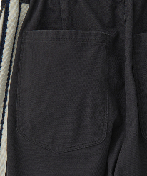 CONVERSE TOKYO（コンバーストウキョウ）の「【NAVY SERIES】SIDE LINE WIDE PANTS (SET-UP)（その他パンツ・レディース・ネイビー・SMALL/MEDIUM）」の4枚目の写真