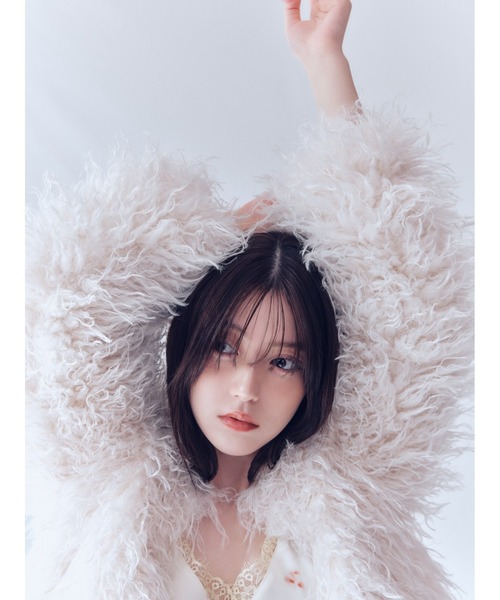 D.i.a ホワイトファー ベアトップ FRAY I.D（フレイアイディー）の「ECOPELショートファーコート