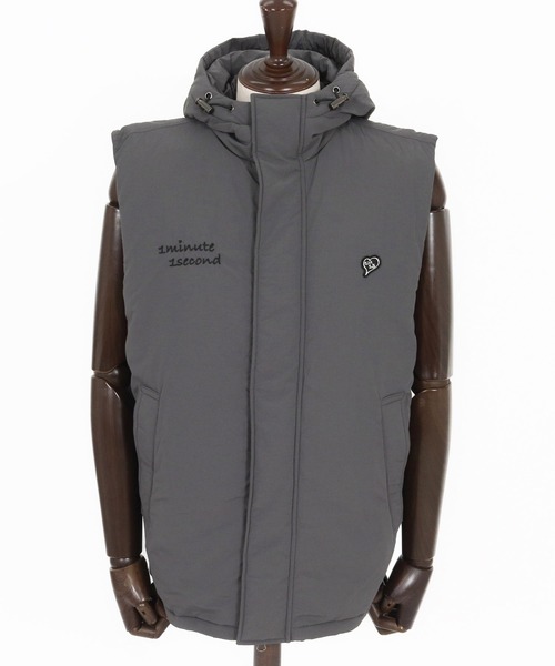1minute 1second(ワンミニットワンセカンド)の「mcg3722-cursive embroidery hooded vest フーデッドナイロンベスト(1M25F020)(ベスト・メンズ・チャコール/ブラック・XL/L/M/S)」の20枚目の写真