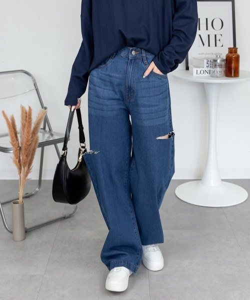 RCD(アールシーディー)の「サイドスリット デニムダメージストレートパンツ(デニムパンツ・レディース・ライトブルー/ブルー/ネイビー・L/M/LL)」の1枚目の写真