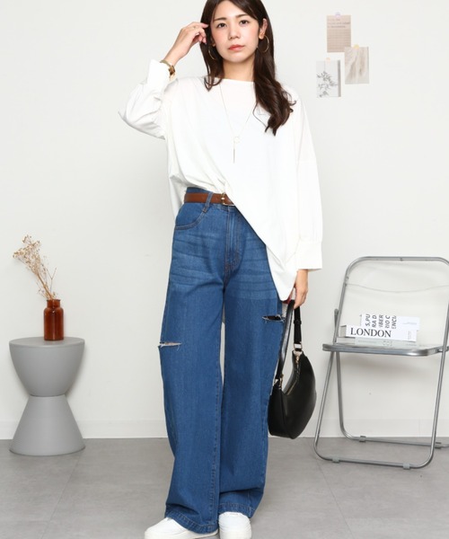 RCD(アールシーディー)の「サイドスリット デニムダメージストレートパンツ(デニムパンツ・レディース・ライトブルー/ブルー/ネイビー・L/M/LL)」の5枚目の写真