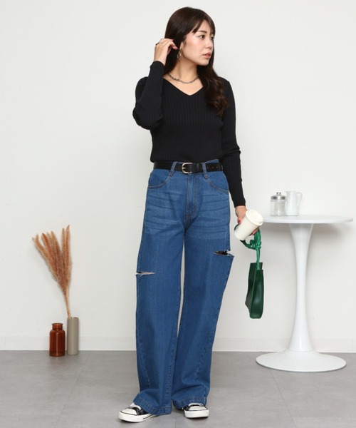 RCD(アールシーディー)の「サイドスリット デニムダメージストレートパンツ(デニムパンツ・レディース・ライトブルー/ブルー/ネイビー・L/M/LL)」の6枚目の写真