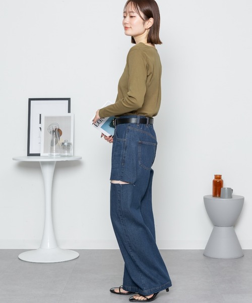 RCD(アールシーディー)の「サイドスリット デニムダメージストレートパンツ(デニムパンツ・レディース・ライトブルー/ブルー/ネイビー・L/M/LL)」の13枚目の写真