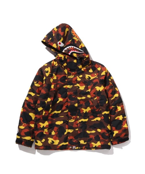 A BATHING APE（アベイシングエイプ）の「1ST CAMO SHARK SNOWBOARD
