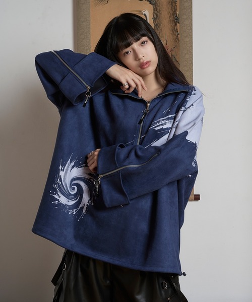 狐独（コドク）の「フェイクスウェードプリントハーフジップ