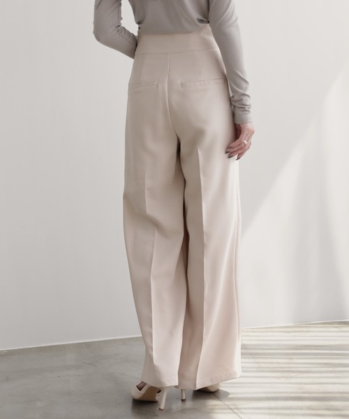 nouvellemoi（ヌーベルモイ）の「ハイウエストソフトワイドパンツ（その他パンツ・レディース・ベージュ系その他/チャコールグレー/ブラック/アイボリー・L/M/S）」の22枚目の写真