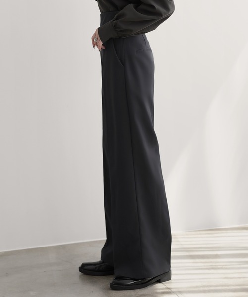 nouvellemoi（ヌーベルモイ）の「ハイウエストソフトワイドパンツ（その他パンツ・レディース・ベージュ系その他/チャコールグレー/ブラック/アイボリー・L/M/S）」の5枚目の写真