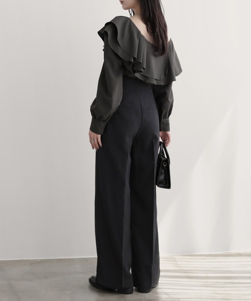 nouvellemoi（ヌーベルモイ）の「ハイウエストソフトワイドパンツ（その他パンツ・レディース・ベージュ系その他/チャコールグレー/ブラック/アイボリー・L/M/S）」の7枚目の写真