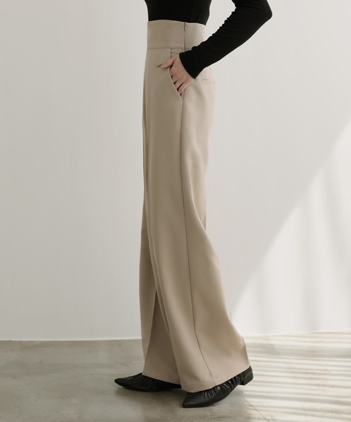 nouvellemoi（ヌーベルモイ）の「ハイウエストソフトワイドパンツ（その他パンツ・レディース・ベージュ系その他/チャコールグレー/ブラック/アイボリー・L/M/S）」の9枚目の写真