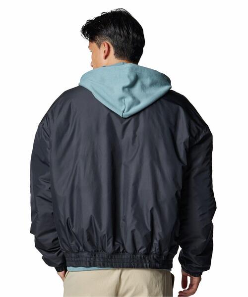 UNDER ARMOUR(アンダーアーマー)の「UAインサレーテッド ジャケット(ライフスタイル/メンズ)(その他アウター・メンズ・ブラック・3XL/M/S/XL/2XL/L)」の2枚目の写真