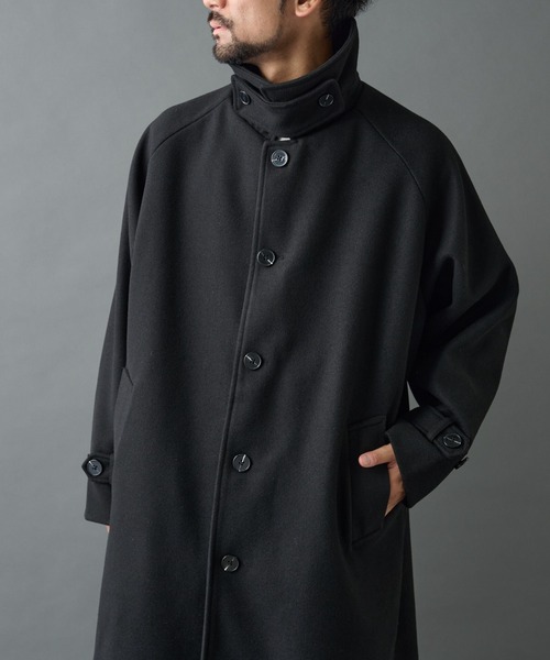 COLONY 2139（コロニートゥーワンスリーナイン）の「テックウールステンカラーロングコート（ステンカラーコート・メンズ・グレー/ブラック・LARGE/MEDIUM）」の4枚目の写真
