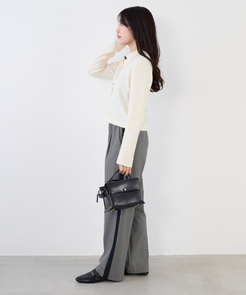 MICA&DEAL(マイカ&ディール)の「ショートポロニットカーディガン(ニット/セーター・レディース・チャコールグレー/オフホワイト/キャメル・FREE)」の6枚目の写真