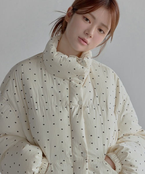 UNE MANSION（ユヌマンション）の「ハイネックペディンラブリーフラワーパターンシュートペディン中綿アウター（ダウンジャケット/コート・レディース・ベージュ/グレー/アイボリー/ブラック・FREE）」の16枚目の写真