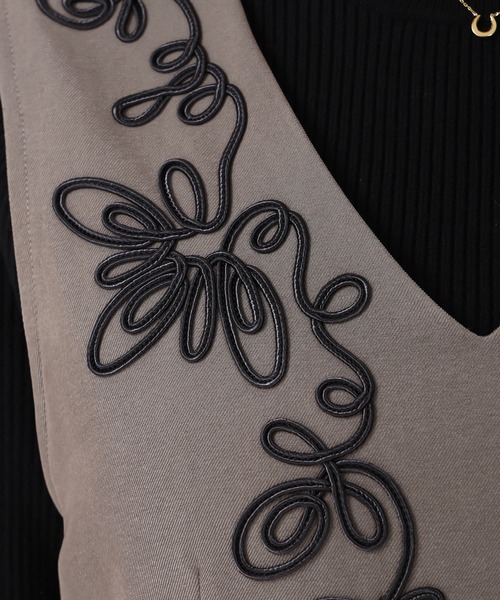 MISCH MASCH（ミッシュマッシュ）の「2025秋冬新作 コード刺繍ジャンスカ（ジャンパースカート・レディース・モカ/ワイン/グレー・M/S）」の15枚目の写真