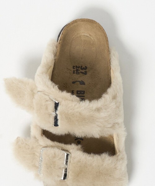 UNITED ARROWS（ユナイテッドアローズ）の「＜BIRKENSTOCK＞ARIZONA SHEARING サンダル（サンダル・レディース・ナチュラル・37/39/36/38）」の7枚目の写真