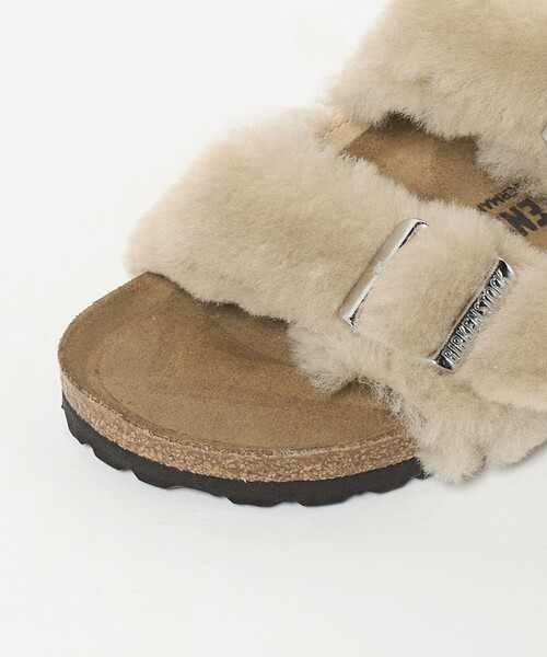 UNITED ARROWS（ユナイテッドアローズ）の「＜BIRKENSTOCK＞ARIZONA SHEARING サンダル（サンダル・レディース・ナチュラル・37/39/36/38）」の8枚目の写真