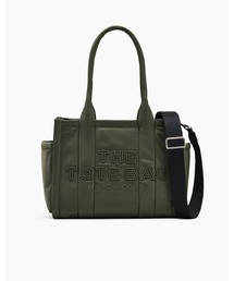 MARC JACOBS（マークジェイコブス）の「PUFFY NYLON MEDIUM TOTE BAG/ザ パフィー ナイロン トート バッグ ミディアム（トートバッグ・メンズ）」