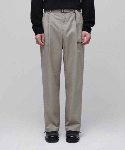 MUSINSA STANDARD（ムシンサスタンダード）の「セミバルーンベルト付きチノパンツ [ダスティベージュ]（その他パンツ・メンズ・その他・40/38/42/36/34/32/30/31/33/26/27/28/29）」の2枚目の写真