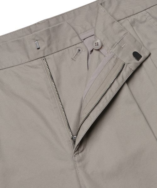 MUSINSA STANDARD（ムシンサスタンダード）の「セミバルーンベルト付きチノパンツ [ダスティベージュ]（その他パンツ・メンズ・その他・40/38/42/36/34/32/30/31/33/26/27/28/29）」の7枚目の写真