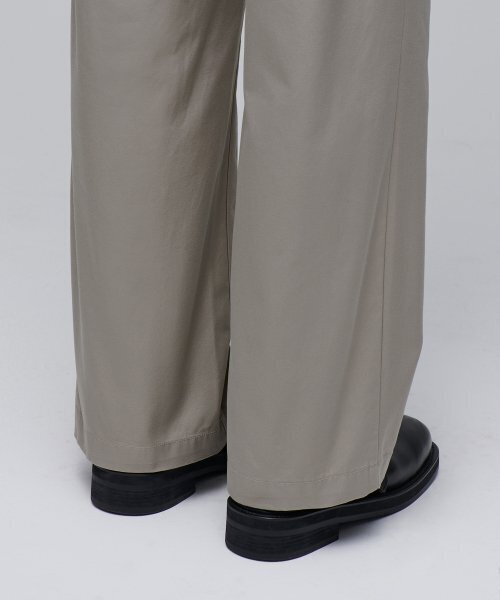 MUSINSA STANDARD（ムシンサスタンダード）の「セミバルーンベルト付きチノパンツ [ダスティベージュ]（その他パンツ・メンズ・その他・40/38/42/36/34/32/30/31/33/26/27/28/29）」の10枚目の写真