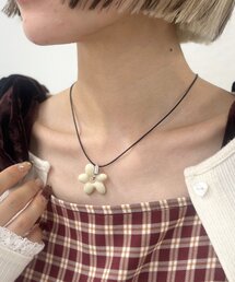 w closet | フラワーモチーフネックレス(ネックレス)