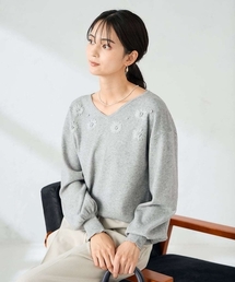 フラワー刺繍ニットプルオーバー