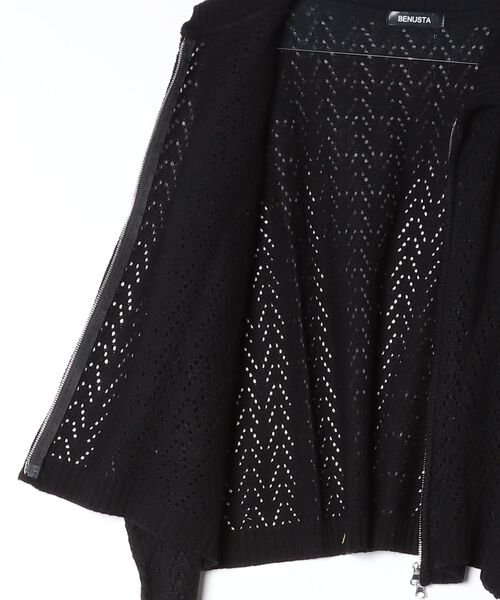 BENUSTA(ベヌスタ)の「A'GEM/9 × .kom 『BENUSTA/ベヌスタ』 OPENWORK ZIP KNIT JACKET/オープンワーク ジップニットジャケット(ニット/セーター・メンズ・アイボリー/ブラック・FREE)」の9枚目の写真