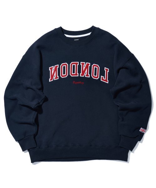 PAPERBOY(ペーパーボーイ)の「ロンドンスウェットシャツ-ネイビー(スウェット・レディース・ネイビー・LARGE/MEDIUM/SMALL/X-LARGE)」の3枚目の写真