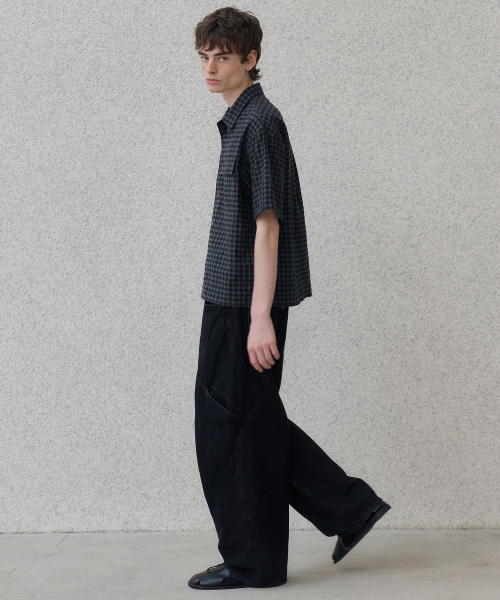 NOUN(ノウン)の「side line cargo denim pants (black)(デニムパンツ・メンズ・その他・1/0/2)」の2枚目の写真