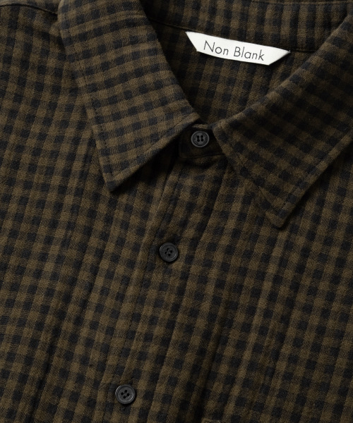 NONBLANK（ノンブランク）の「ギンガムチェックシャツ_カーキ（シャツ/ブラウス・メンズ・カーキ・MEDIUM/LARGE/X-LARGE）」の4枚目の写真