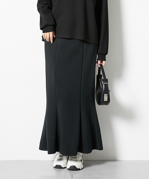 nissen（ニッセン）の「【低身長/高身長サイズ有】なめらかポンチ素材マーメイドスカート（スカート・レディース・モカ/ブラック・T3L/TLL/S/PM/PS/PSS/TL/TM/3L/LL/L/M）」の3枚目の写真