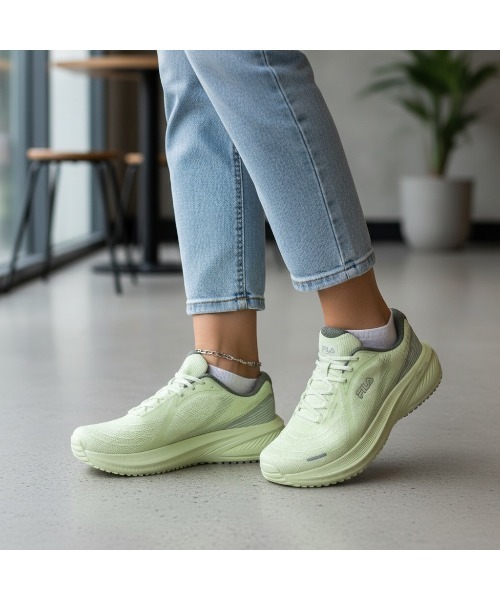 FILA（フィラ）の「FILA FLOAT MAX（スニーカー・メンズ・グリーン・23.0cm/23.5cm/24.0cm/24.5cm/25.0cm/25.5cm/26.0cm/26.5cm/27.0cm/27.5cm/28.0cm）」の2枚目の写真