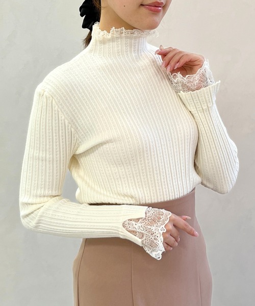 MISCH MASCH(ミッシュマッシュ)の「一部店舗限定 レースハイネックニット(ニット/セーター・レディース・ホワイト/ブラック/アイボリー・フリ-)」の4枚目の写真