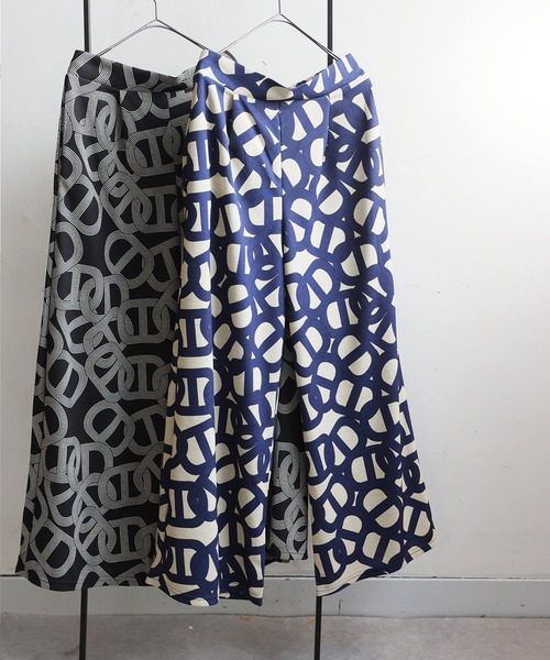 antiqua(アンティカ)の「幾何学柄 ワイドパンツ(その他パンツ・レディース・ブラック/ブルー・ONESIZE)」の12枚目の写真