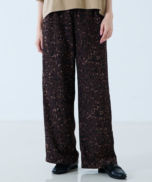 MICA&DEAL(マイカ&ディール)の「【MICA&DEAL /マイカアンドディール】Print dechine pants / プリントデシンパンツ / レオパードイージーパンツ(その他パンツ・レディース・ブラウン/チャコールグレー・フリー)」の2枚目の写真