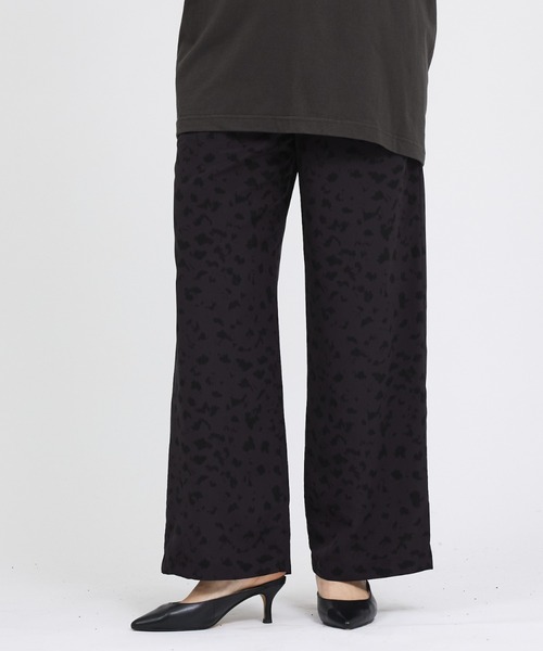 MICA&DEAL(マイカ&ディール)の「【MICA&DEAL /マイカアンドディール】Print dechine pants / プリントデシンパンツ / レオパードイージーパンツ(その他パンツ・レディース・ブラウン/チャコールグレー・フリー)」の1枚目の写真